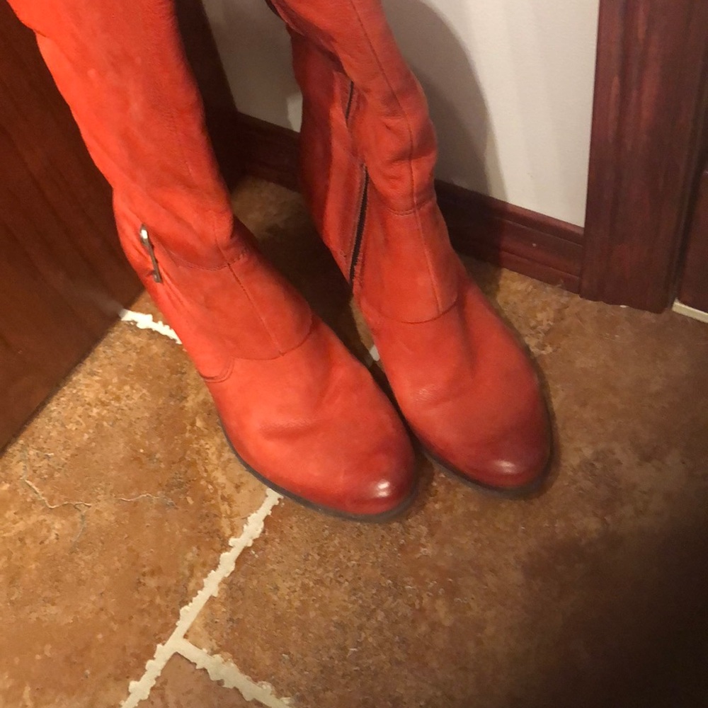 Red Winter Boots - Picture 4 of 5